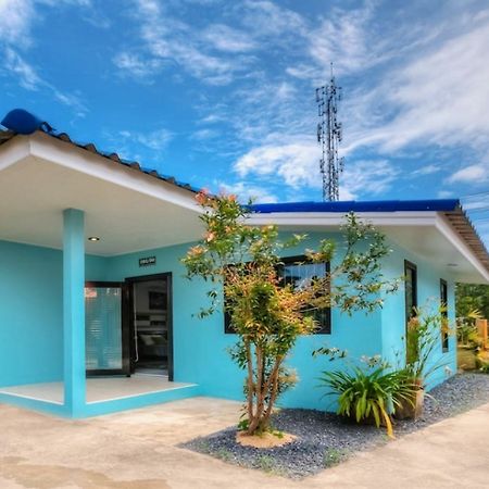 Aquatoria Phuket Bangtao Villa Сурин Бийч Екстериор снимка